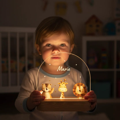 Bambino con la sua lucina personalizzata