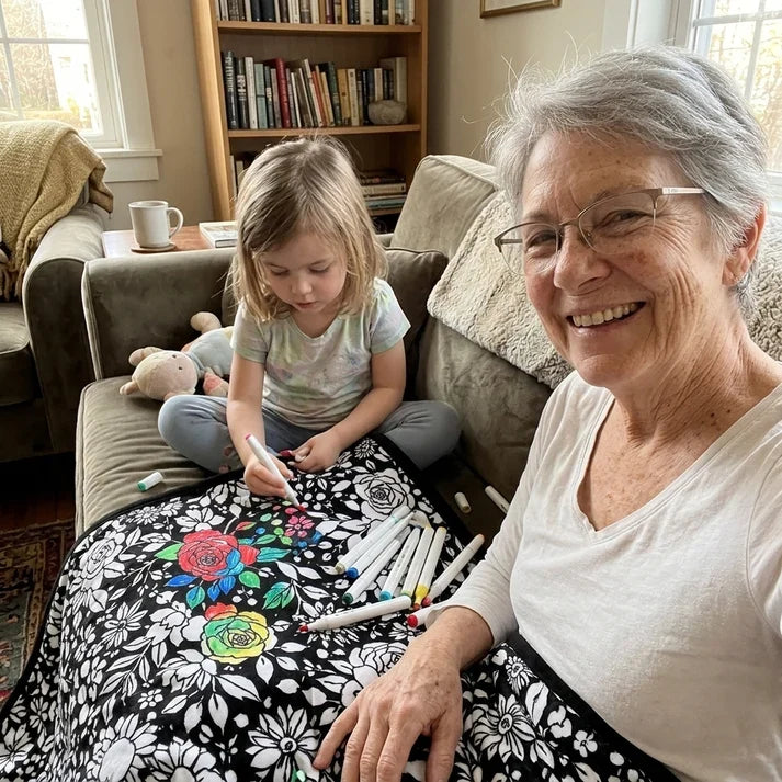 Nonna e nipote colorano insieme