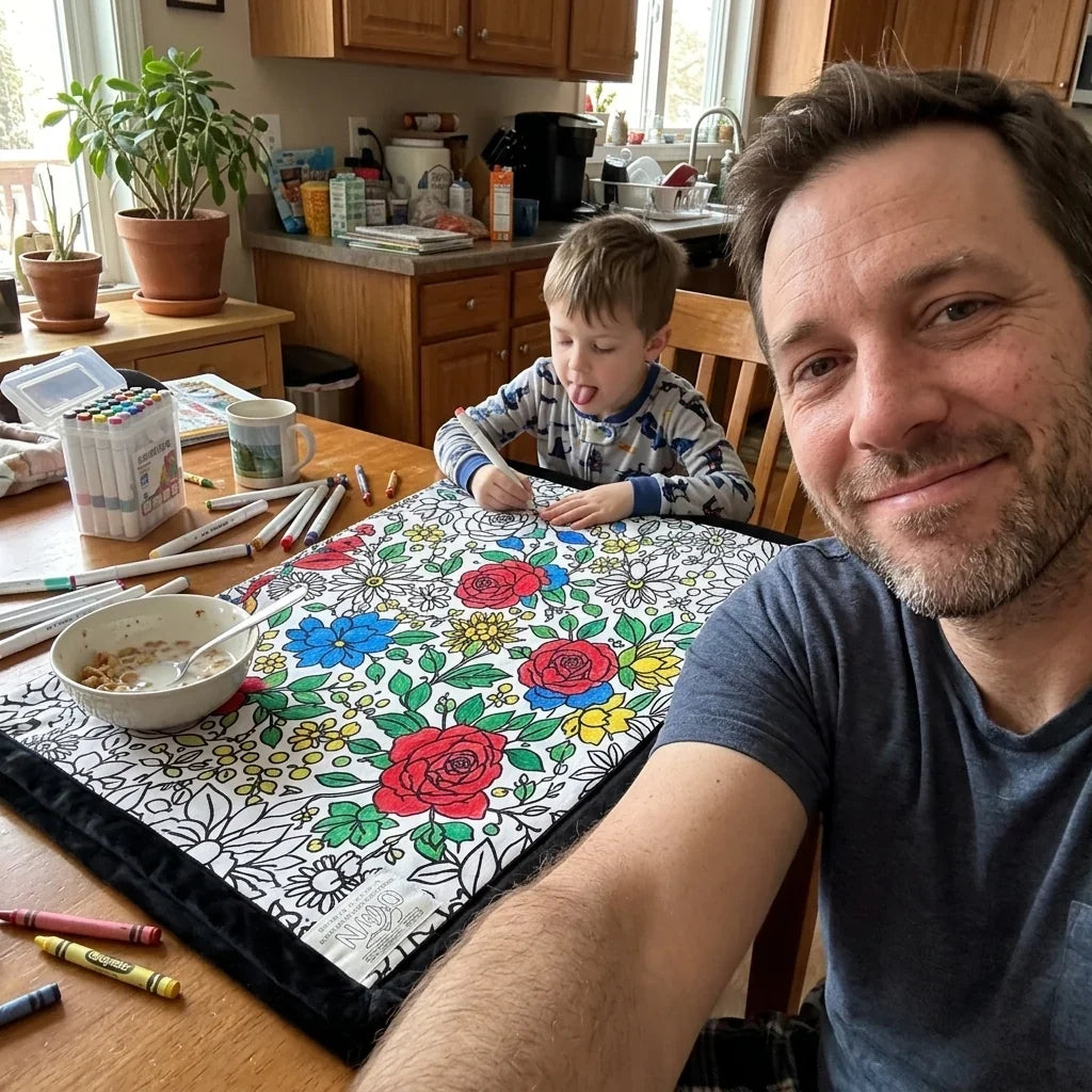 Papa e figlio colorano
