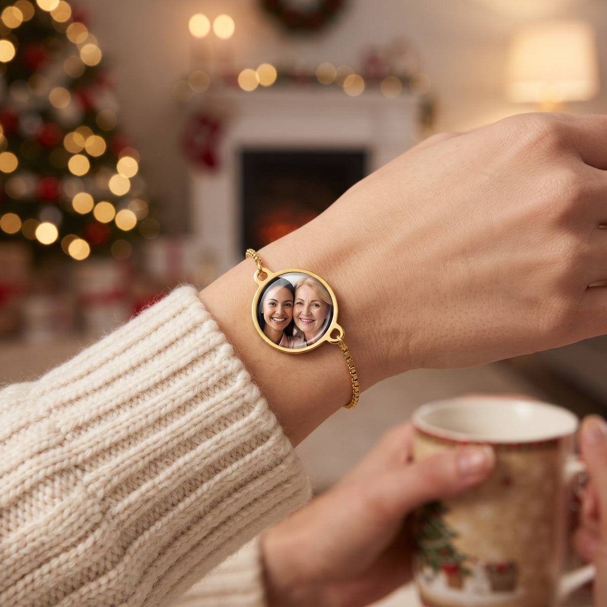 Bracciale con foto al polso, regalo di Natale